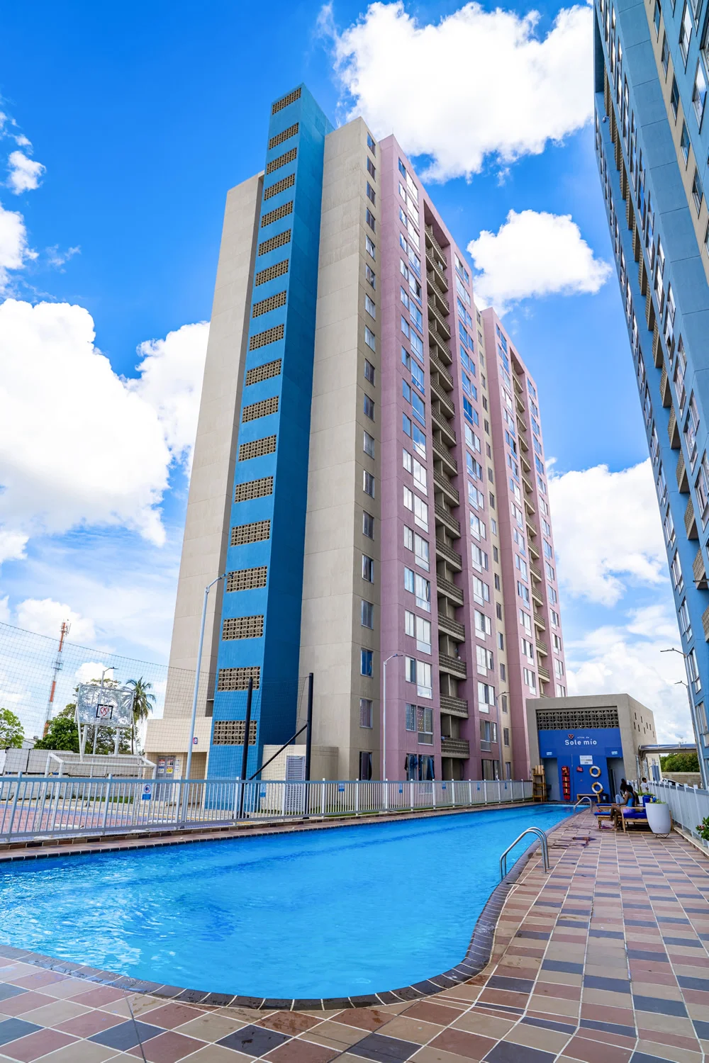 Piscina semiolímpica Altos de Solemio